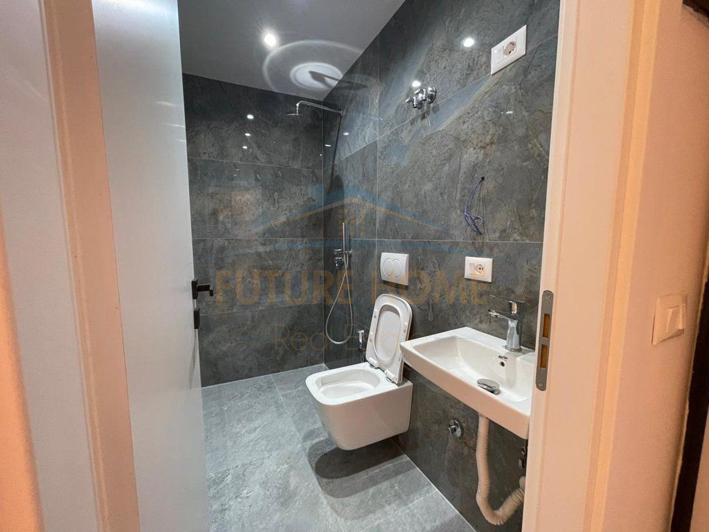 In vendita, 3 appartamenti 1+1, 21 Dhjetori (Mozaiku), Tirana