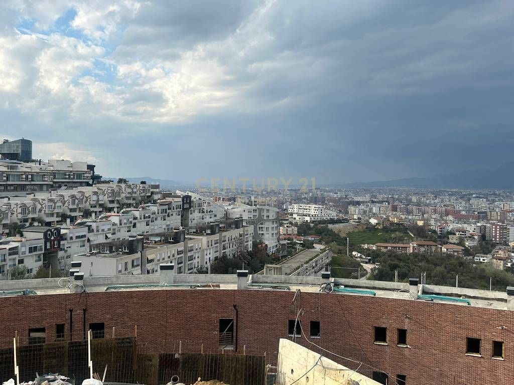 Apartment 2+1 for sale Kodra e Diellit 195,000 €