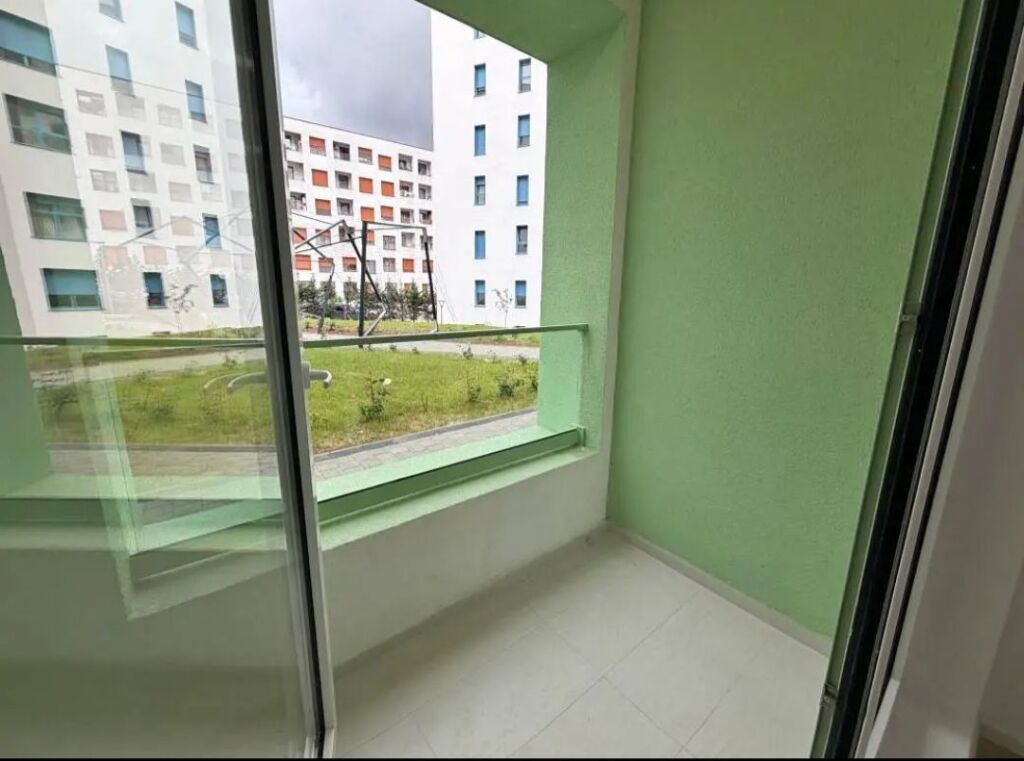 JEPET APARTAMENT 1+1 ME QERA - RR. ALI DEMI, TIRANE