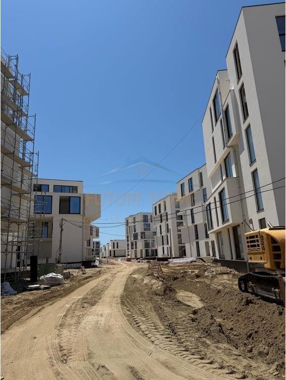 Shitet Apartament 3+1+2, Kompleksi Porto Lalëzi, Hamallaj
