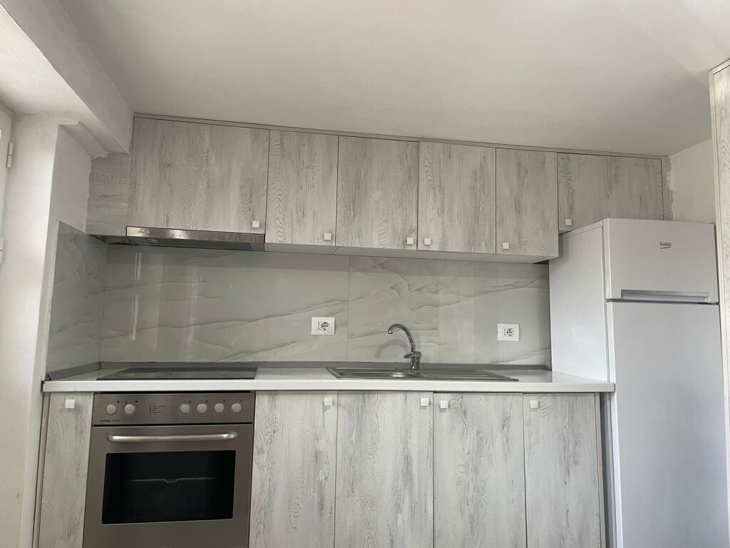 Apartament me qera, Sauk, 180 euro