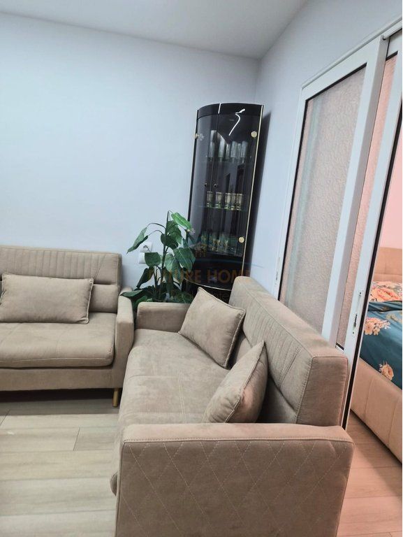 Qera, Apartament 2+1, Ish Parku I Autobuzave