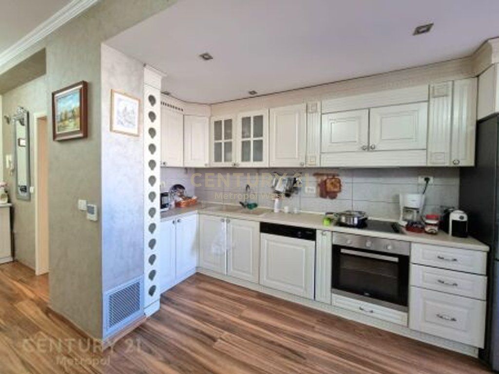 APARTMENT FOR RENT 2+1+2 IN CENTER (Opposite Toptani)