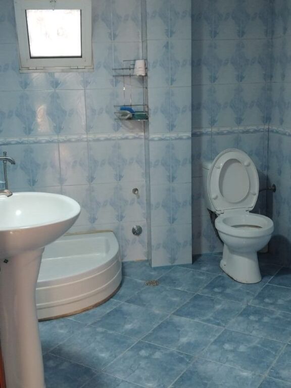 Apartament 4+1 me qira –  Astir - pranë Vilës L !