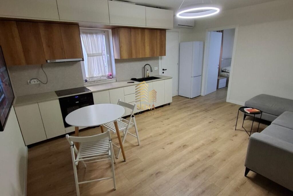 Rent, Apartment 2+1, Center – Barrikadave Street, 55,000 Leke