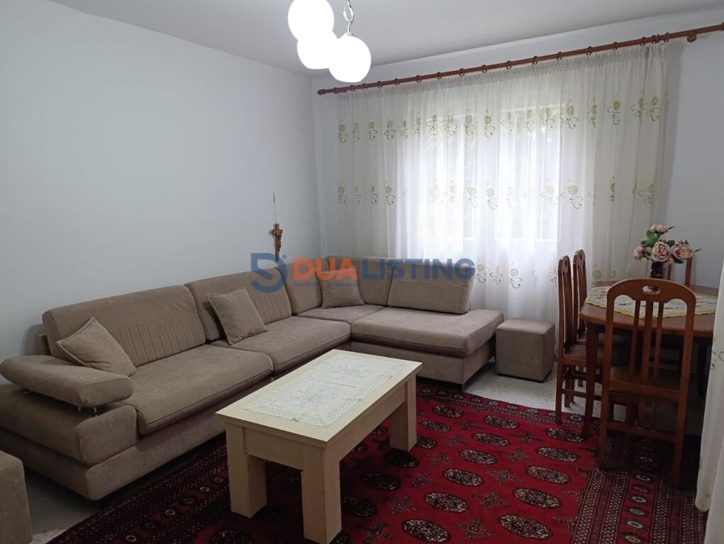 We offer for rent a comfortable 2+1 apartment in Kombinat!