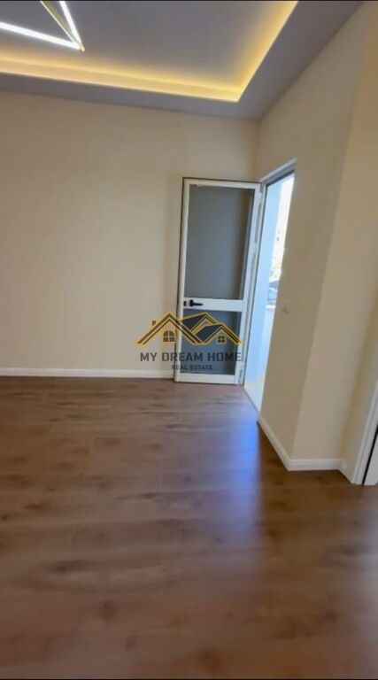 SHITET APARTAMENT 2+1+2 TEK LAGJIA 6 DURRES !!!