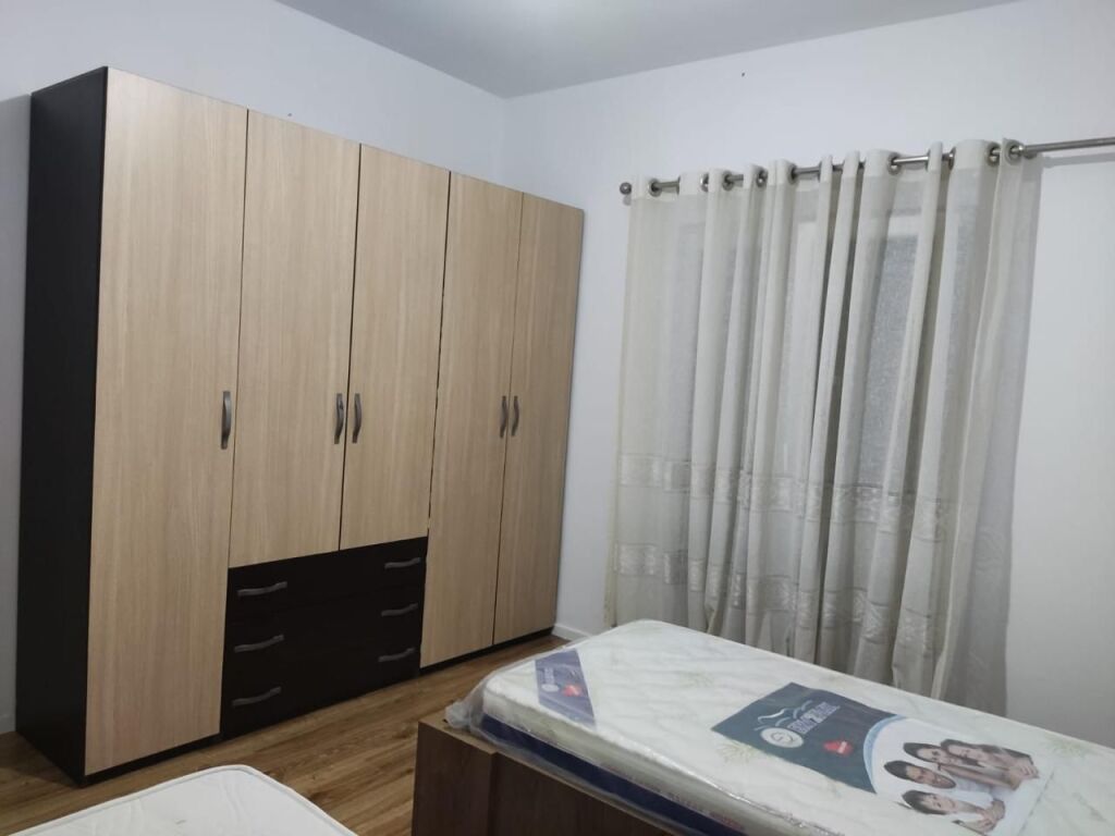 Rent | Vilë 1 + 1 | Porcelani | 400 €/month