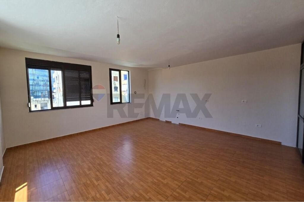 Apartament - Për Shitje - Zogu I Zi, Tiranë(ID: 530411001-1378)