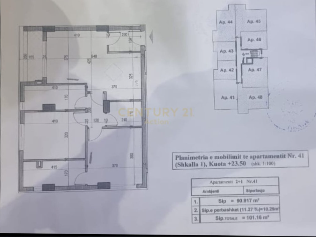 VENDIAMO APPARTAMENTO 2+1+2 ALL'INGRESSO DI KAMZA!