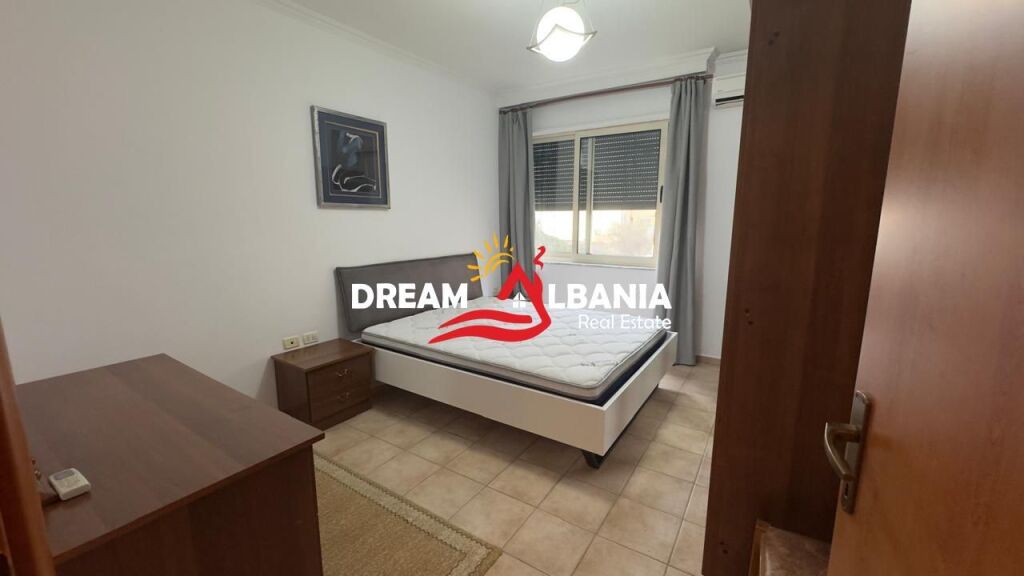 Apartment 1+1 for Rent near the Market in the Center of Tirana (42111606) f