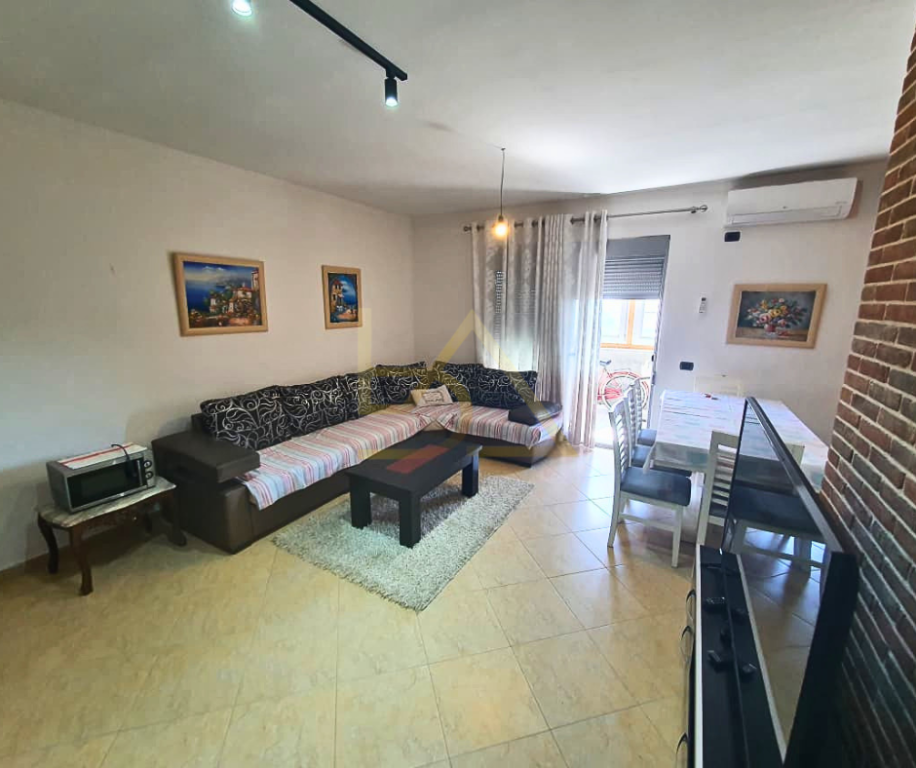 Shitet Apartament 2+1 me Verandë – Durrës, pranë Drejtorisë së Policisë