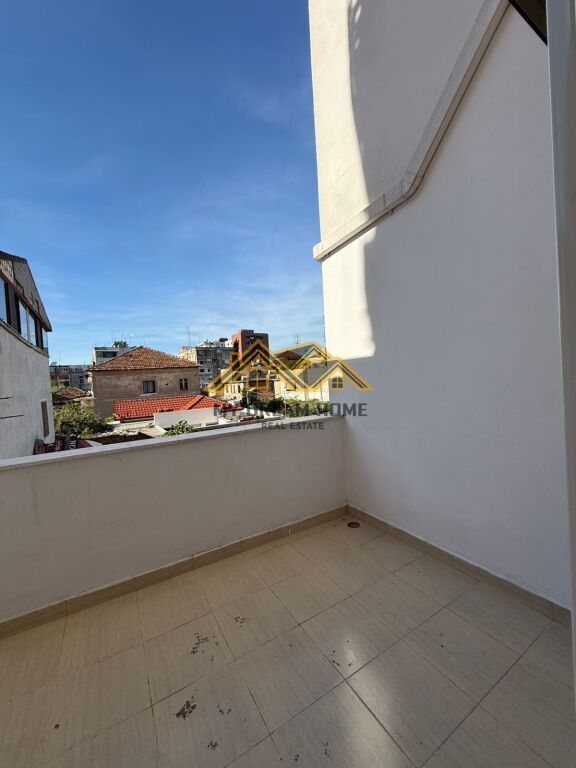 SHITET APARTAMENT 1+1 TEK LAGJIA 6 DURRES !!!