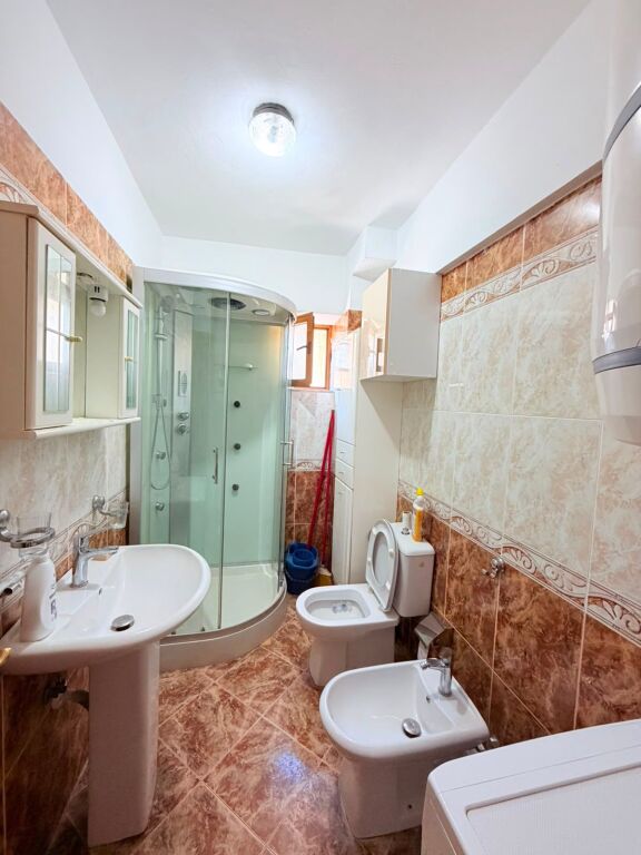 JEPET ME QERA APARTAMENT 2+ PRANE SITALIT, DURRES