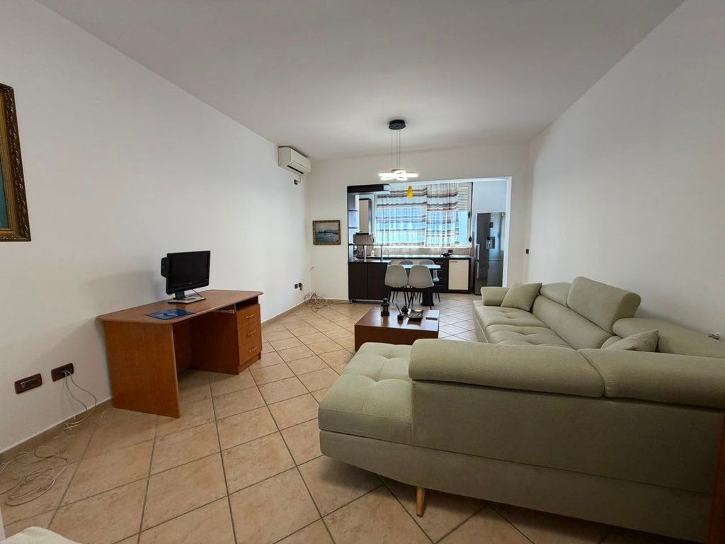 Affitto, Appartamento 2+1+2, 21 Dhjetori, Tirana