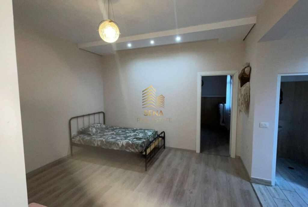 Qira, Apartament, 2+1+2, Shkolla e Bashkuar, 50.000 Leke/Muaj