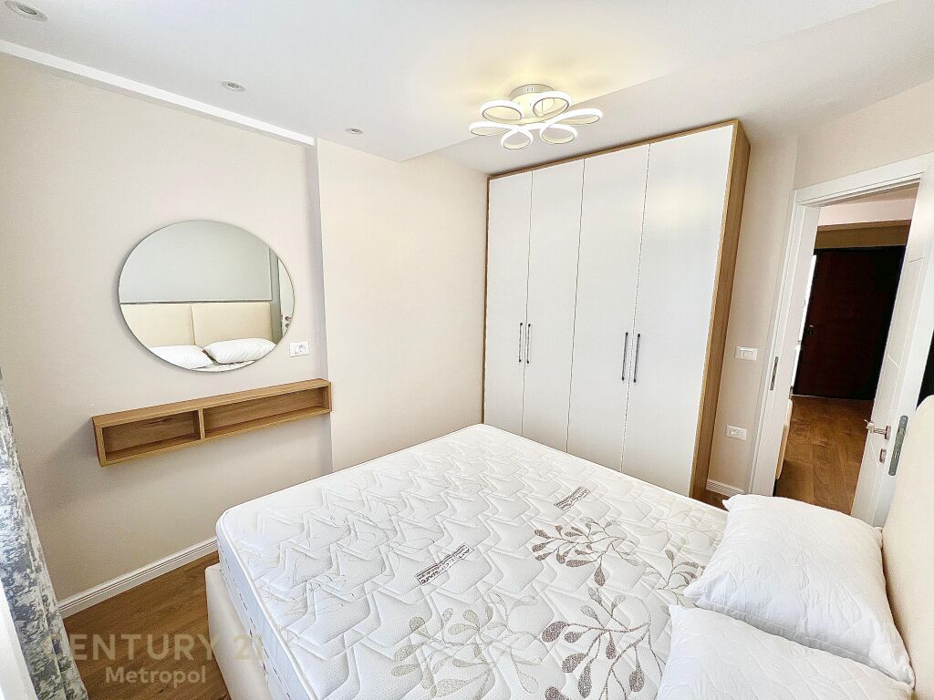 BLLOK, NEAR WILSON SQUARE, 1+1 FOR RENT !