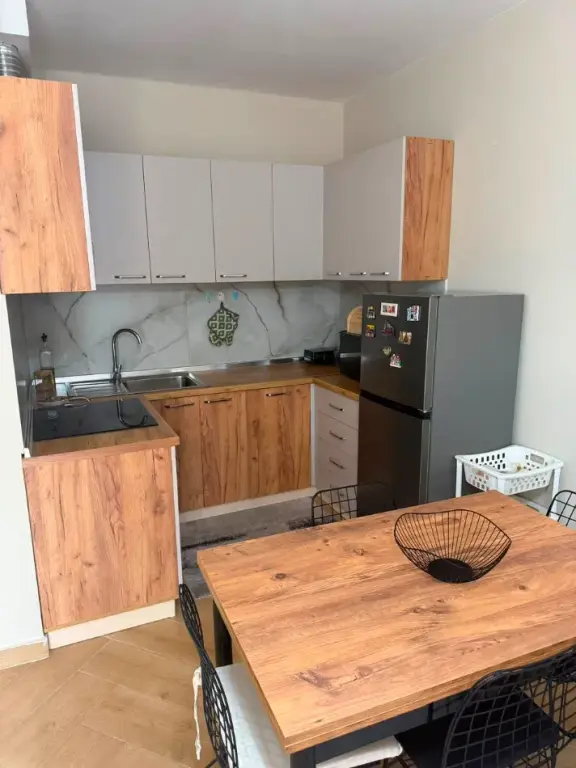 Affitto | Apartament 1 + 1+Post Parkimi | Rruga e Elbasanit | 650 €/mese