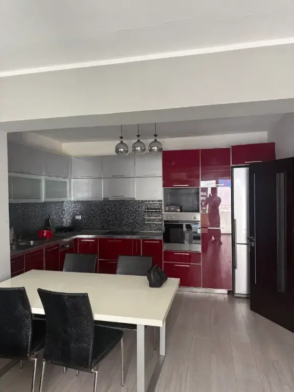 Jepet apartament 1+1 Me Qira në Vollga, Durrës!!