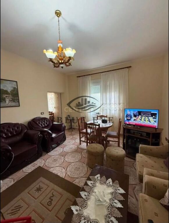 Villa for Sale 3+1, 3 Floors + garage and workspace, Durres Hospital