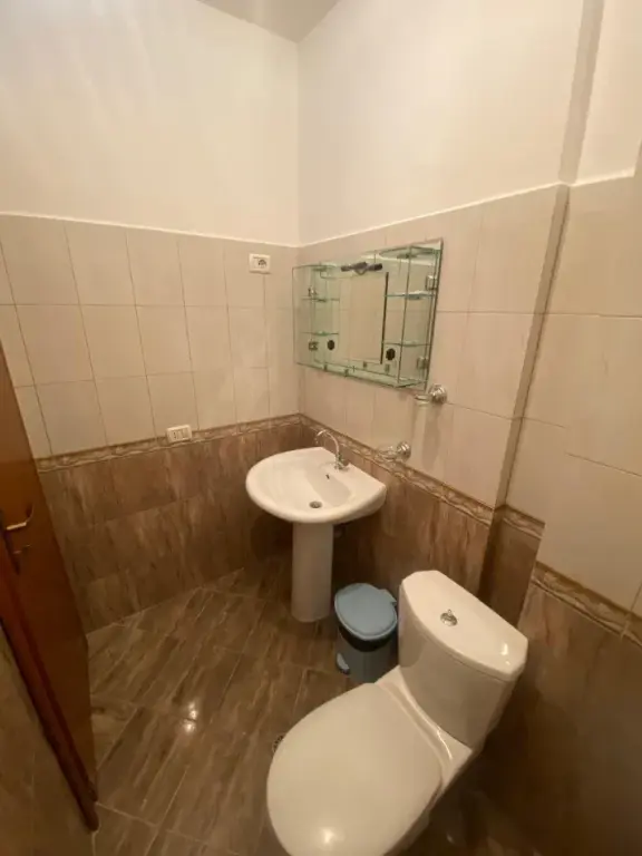 Apartment 2+1 me qira ne Kinostudio