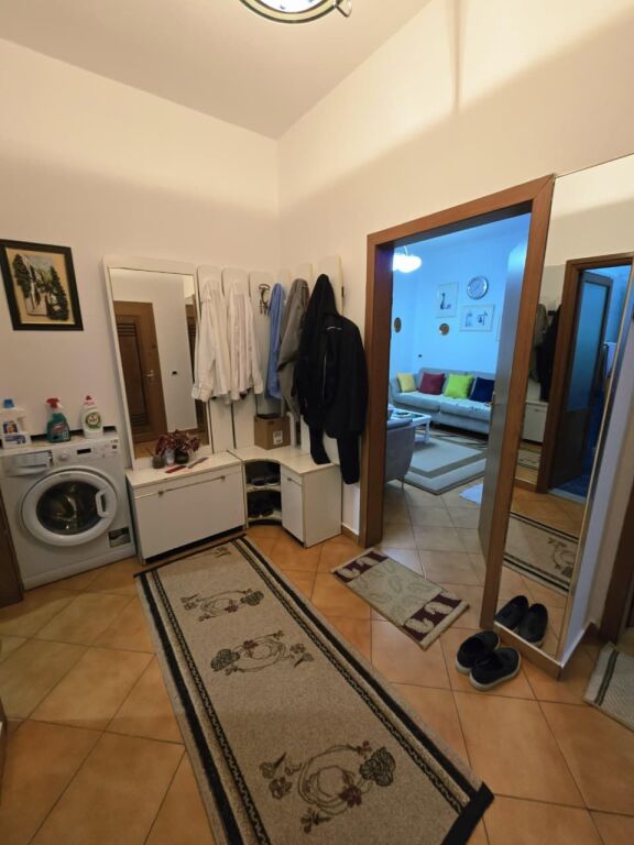 Shitje | Apartament 2 + 1 | Rruga 5 Maji | 250000 €