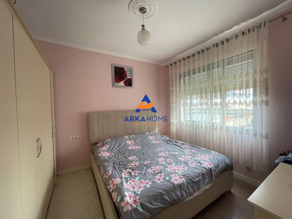 SHITET APARTAMENT 1+1+VERANDË PRIVATE "BULEVARDI NENE TEREZA, KAMEZ" 88500 EURO