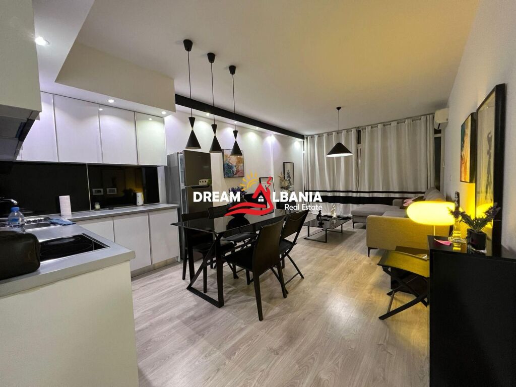 Apartament 1+1 me Qera – 21 Dhjetori (kompleksi kontakt)në Tiranë (ID 42111605)