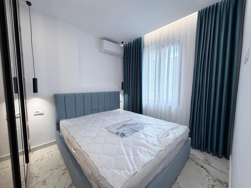 STRADA DI DURRES, VENDIAMO APPARTAMENTO 1+1 E STUDIO