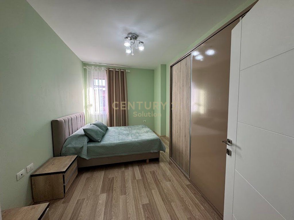 APARTAMENT 1+1 PER QIRA PRANE TOPTANIT!