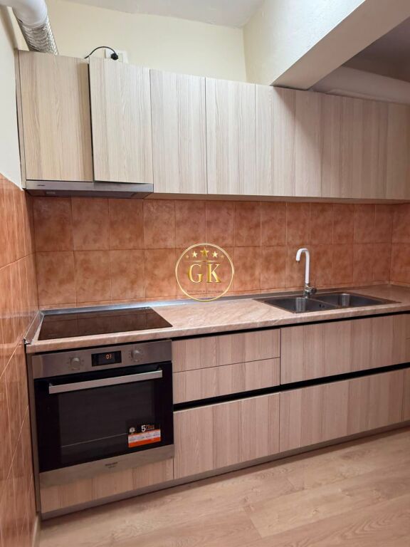 🏡 APARTAMENT ME QERA 1+1 | PRANË BLUE STAR, QENDËR DURRËS