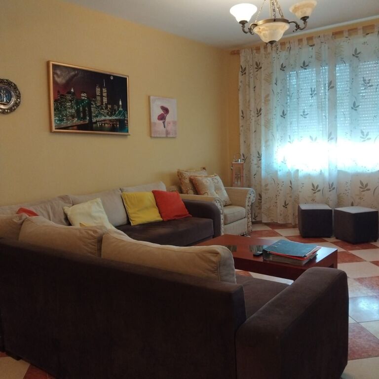 Shitet apartament 2+1+2 + Ballkon – Rruga e Kosovarëve !