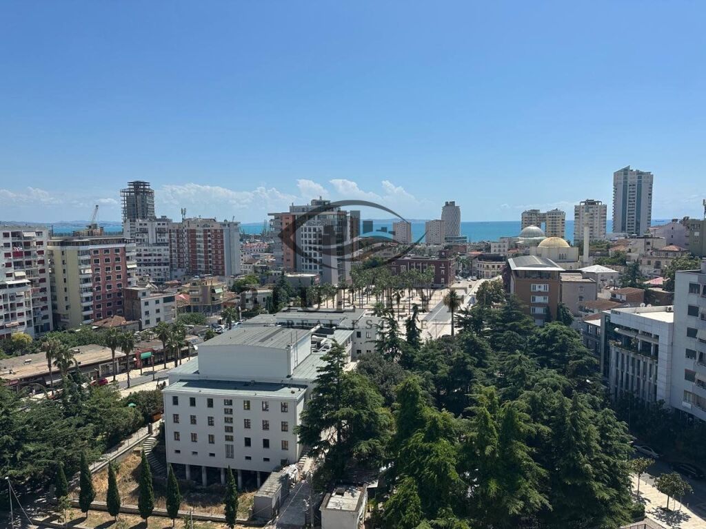Apartament me Qera në Zemër të Durrësit