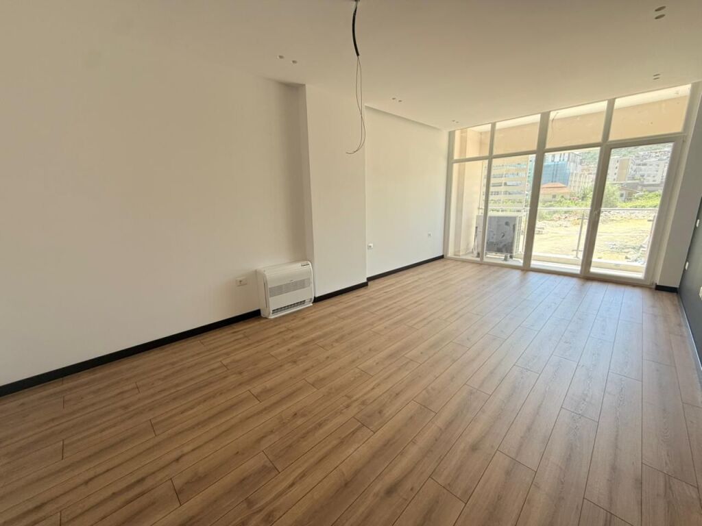 🏢 Appartamento 1+1 in Affitto per Uffici/Business – Kika 2