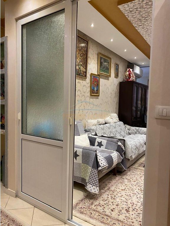 Title Shitet, Apartament 3+1+2, Pastiçeri Melisa, Fresku, Tiranë