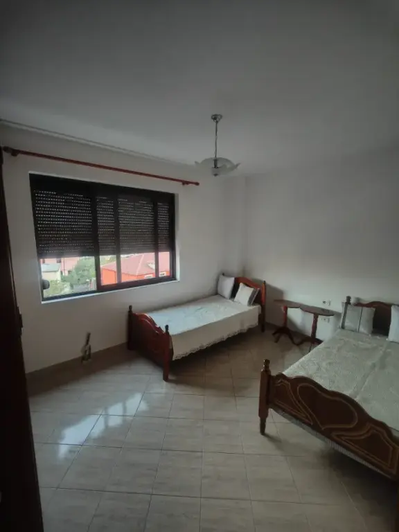 Apartment 2+1 me qira ne Kinostudio