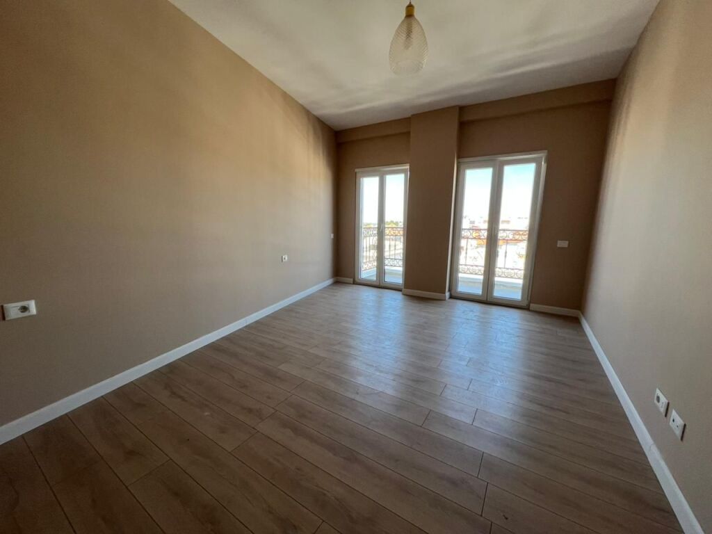 Shitet apartament 1+1, Porta e Re | Sauk !