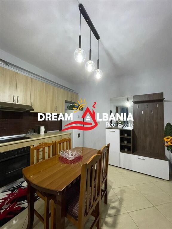 Apartament 2+1 me qera ne rrugen Haxhi Hysen Dalliu prane Fakultetit te Shkencave te Natyres (ID 42215094)