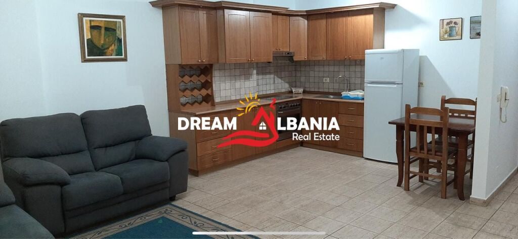 Apartment 1+1 for Rent near the Market in the Center of Tirana (42111606) f