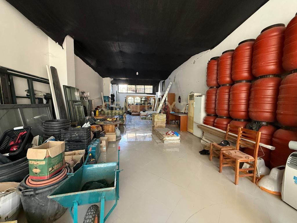 🏢 Commercial Unit for Sale 348.85m² at the Beach, Durrës – Possibility to Divide into 2 Parts and Sell.