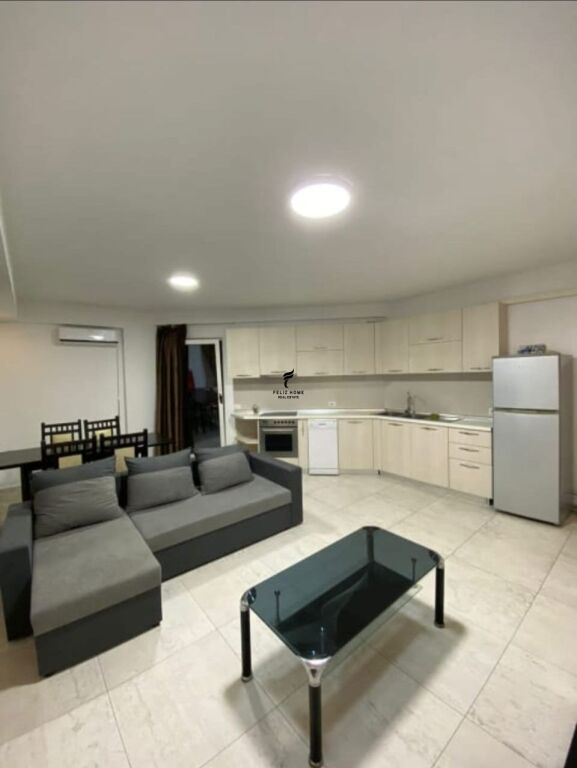 APARTAMENT ME QERA 2+1 VASIL SHANTO 70.000 LEKE FH-79112