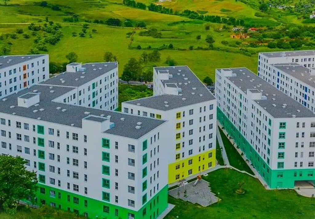 **Shitet apartament 2+1 në Rezidencën Kaimi, Ali Demi**