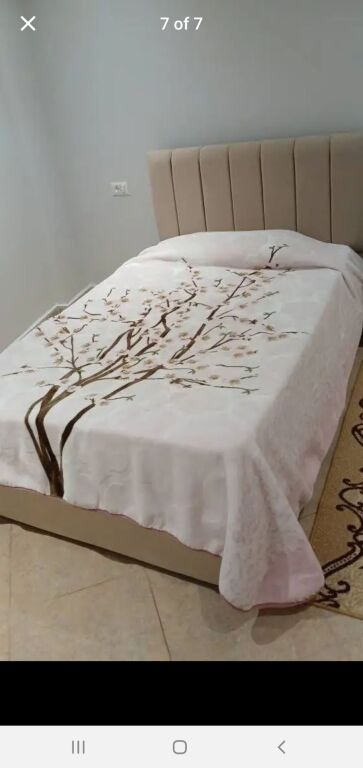 Jepet Apartamenti me Qera 80 m2 i mobiluar - Fresku
