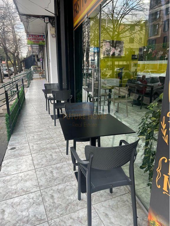 Rent, Business Premises, "5 Maji" Street, Dry Lake, Tirana