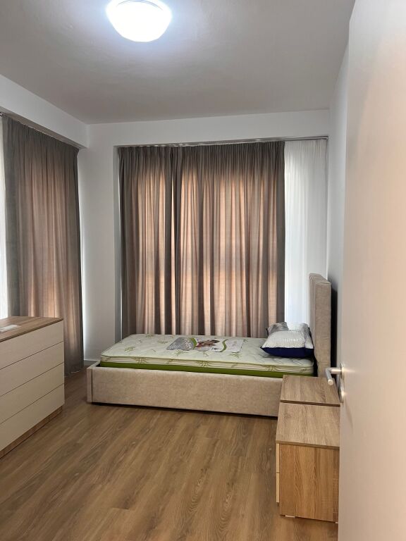 Affittasi 2+1+1 COMPLESSO AURA Via Dritan Hoxha 750€