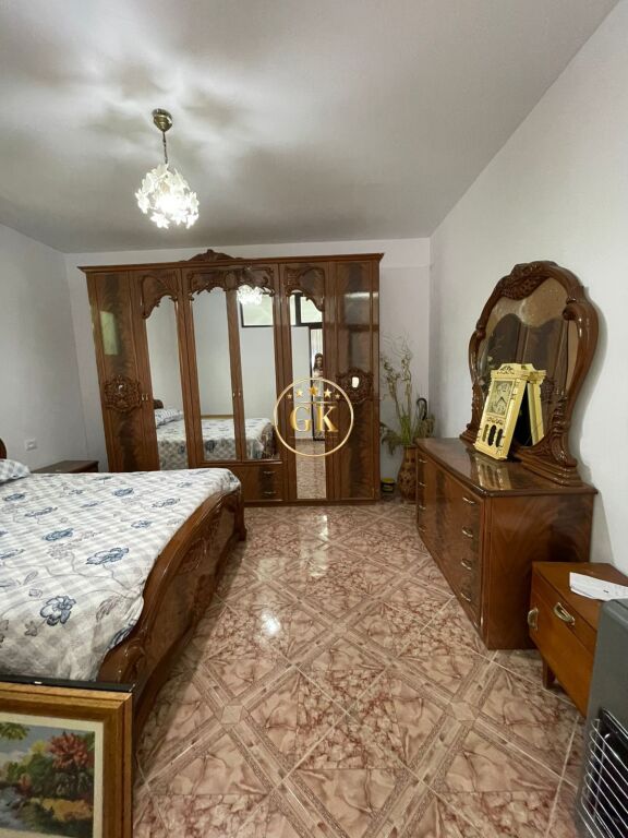🏡 APARTAMENT ME QERA 2+1+2 ME BALLKON – TEK GJYKATA, DURRËS QENDER