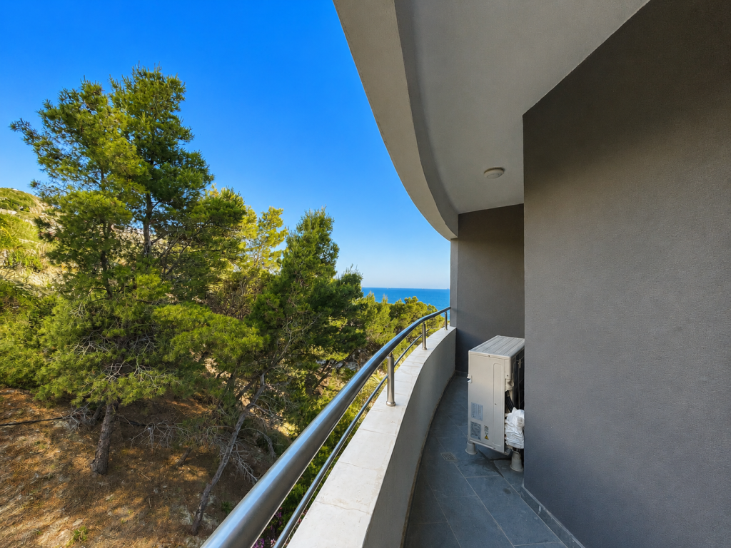 Shitet Apartament 2+1 me Pamje Deti në Currila, Durrës