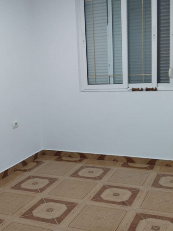 Apartament 4+1 me qira –  Astir - pranë Vilës L !