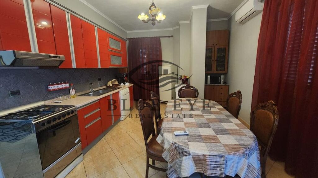 Apartament me Qera në Zemër të Durrësit