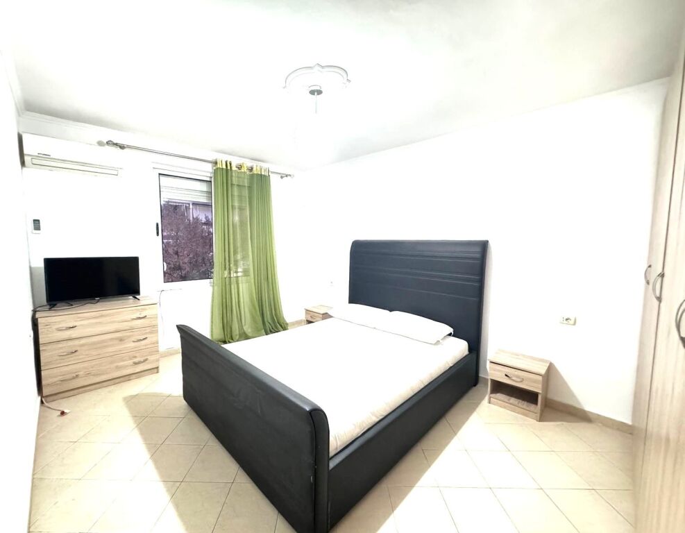 Apartament 1+1 per qira te Sheshi Willson